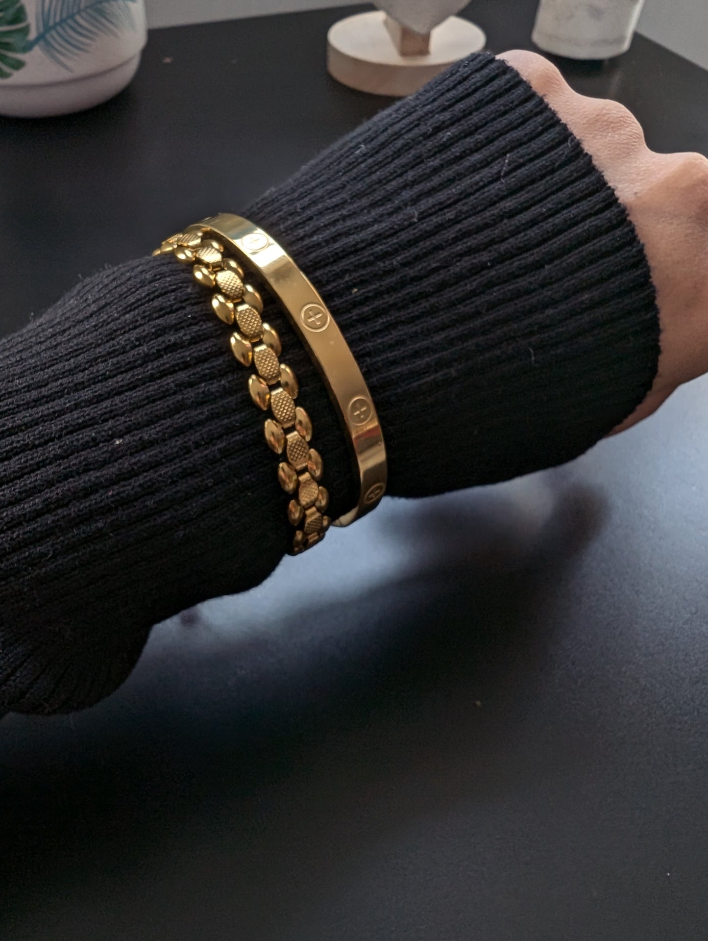 Widened Strap Bracelet: