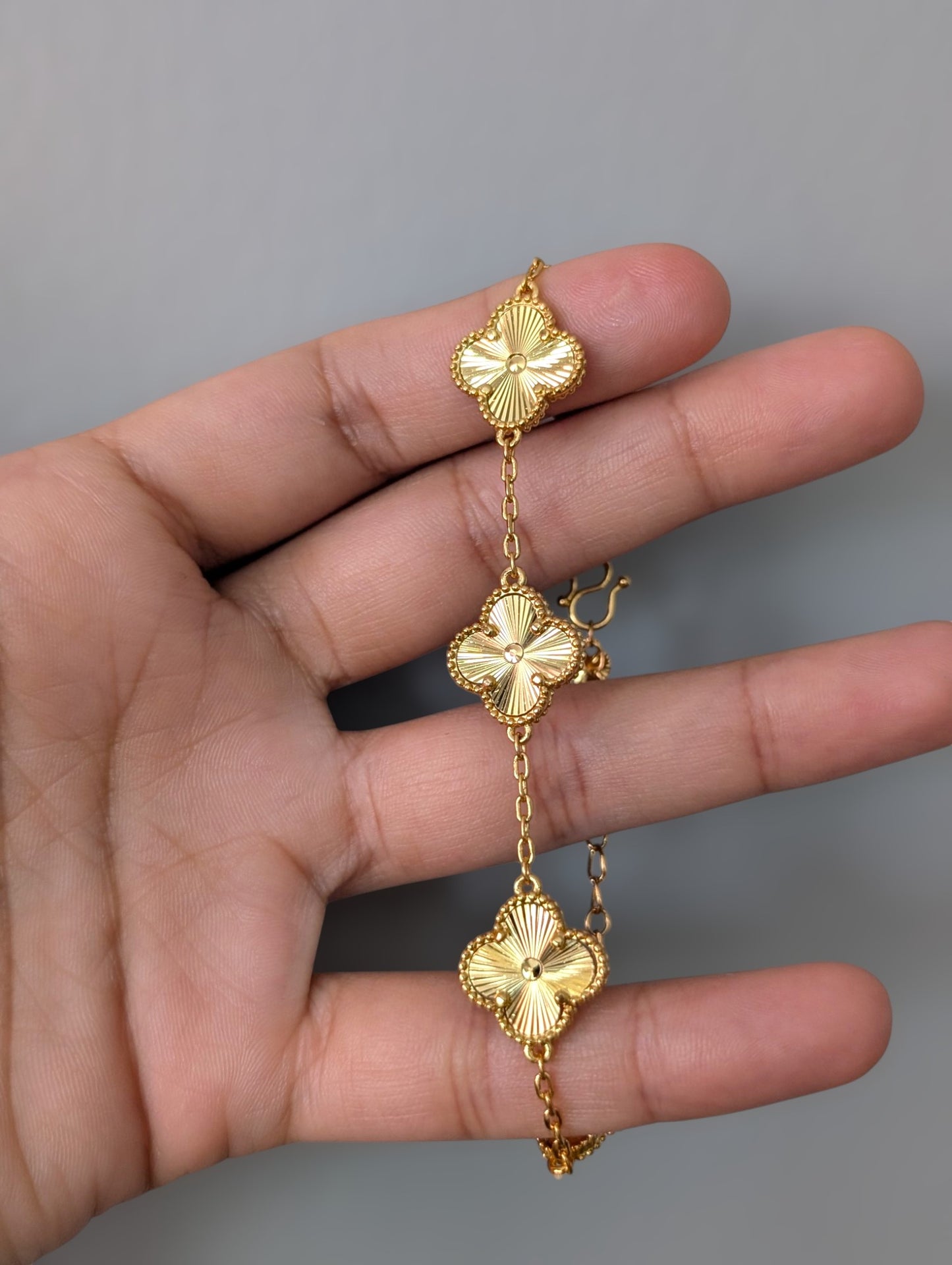 Gold Clover Leaf bracelet
