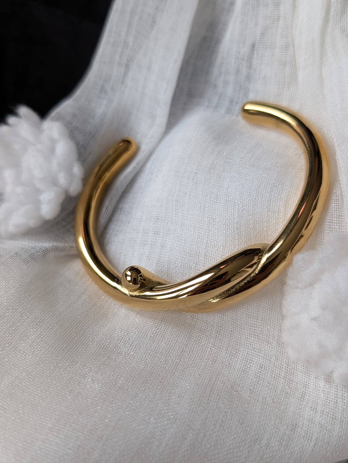 The Bold Knot