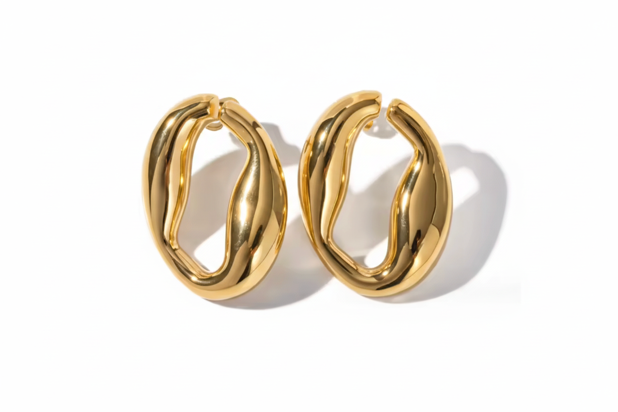 Gold hoop earrings with measurements and weight displayed on a white background