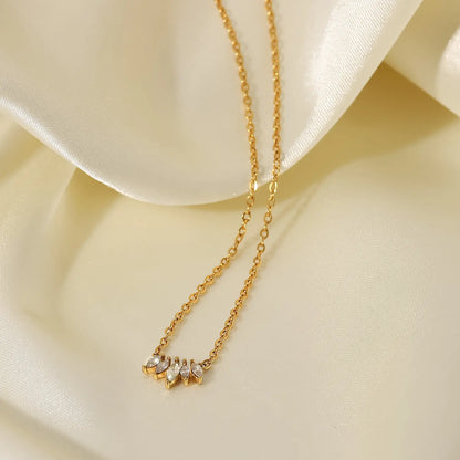 Dainty Crown necklace